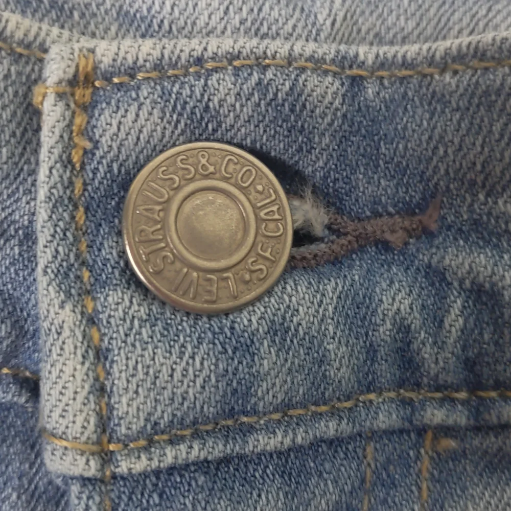 Leviś Strauss Jean  shorts distressed Shorts size 29